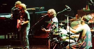 Phish To Revisit Famed ’97 Fall Tour With Six-CD ‘The Spectrum '97’ Box Set [Listen]