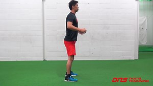 13 reactions | 瞬発力を高めるスクワットのバリエーション SSCスクワット ・通常のスクワットの姿勢をとる...