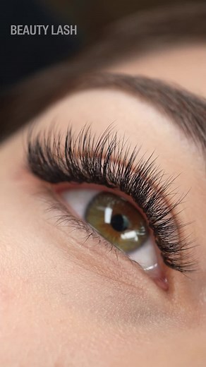 1.3M views · 76K reactions | Efecto wispy con fibras natural volume, uno de los efectos que está en tendencia y con estas fibras será una aplicación rápida y un resultado increíble  Encuentra nuestros productos en: ✨beautylash.mx✨......#lashextensions #extensionesdepestañas #wispylashes #wispylashextensions | Beauty Lash | Facebook