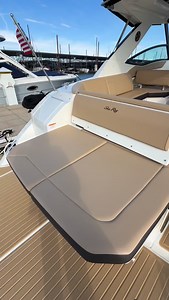 Just imagine the memories you can make on this 2026 Sea Ray Sundancer 320 🔥🌊 | MarineMax Dallas Yacht Center