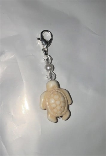 Mini Turtle Keyring: Handmade, White Crystal and Pearl Beaded, Bagcharm/ Pursecharm - Etsy