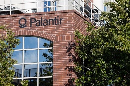 Guidance stellare per Palantir, ma il mercato non festeggia: incombe l'ombra di Snowflake? - Benzinga Italia
