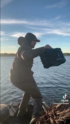 Turtle Box: The World’s Loudest Waterproof Speaker