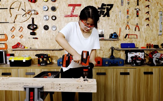 电钻的正确用法：木材、金属、玻璃、瓷砖、混凝土开孔应该用什么样的钻头？——「工叔工具科普第01期」