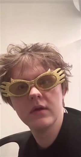 just a normal day for lewis #fyp #foryoupage #lewiscapaldifan #lewiscapaldi #fypp