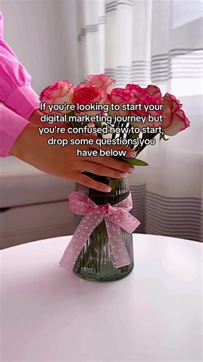 I’ll answer your questions and get you on the path to understanding digital marketing 📲🩷 #digitalmarketing