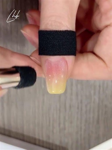 Soft Lemon Gradient Nail Tutorial | Gentle Design