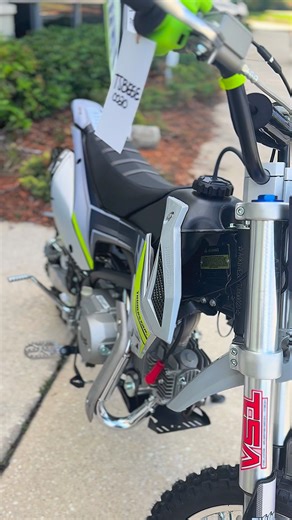 The Thumpstar TSX125 doesn’t ask permission — it just goes. 🔥 Smooth 4-speed manual 🔥 Aggressive stance 🔥 Real power in a compact frame #ThumpstarTSX125 #DirtBikeVibes #JaguarPowersports #RideReady | Jaguar Power Sports