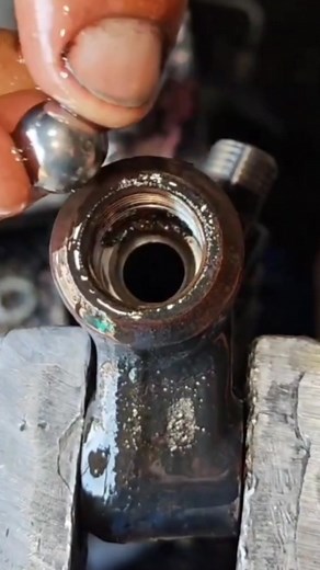 9K views · 3.2K reactions | Commonraill sensor clean #mechanic #commonrailsensor #cleaningsensor #reels | Abiee Ashef Lookman | Facebook