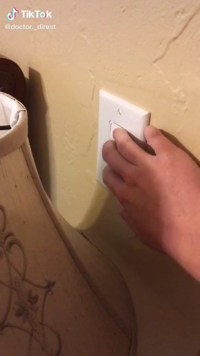 Female Plague Doctor Cosplay: A Patience-Themed Costume