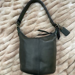 *almost* Vintage 2007 Coach Bleecker Bucket bag bottle green