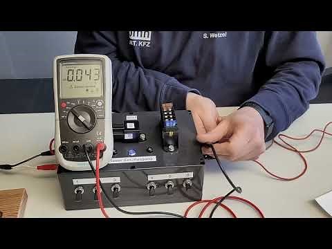 Check car fuse with a Multimeter
