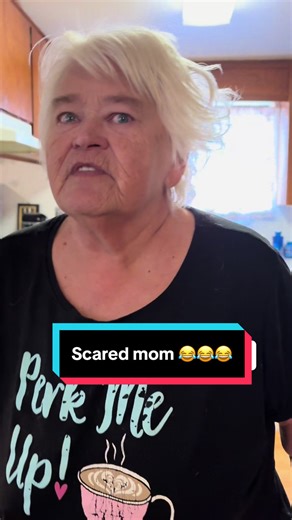 Scared mom, she almost lost her teeth (prank)#prank #family #fypシ゚viral #scared