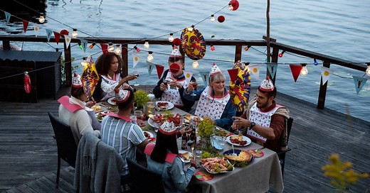 Experience a Swedish crayfish party