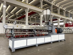[Hot Item] Parallel Co-Rotating Plastic Granules Twin Screw Extruder Plastic Compounding Pelletizing Machine