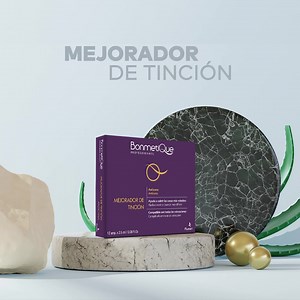Te revelamos el secreto para cubrir completamente las canas: El Mejorador de Tinción de BonmetiQue Professionnel, una ampolla que podés aplicar dentro de la coloración semipermanente o directamente sobre las canas, antes de teñir, para lograr el mejor resultado. Su poderosa fórmula ablanda la cutícula y hace que la tintura cubra mejor y por más tiempo. ¿Ya probaste su poder? Contanos. #Bonmetique #Plumari #MejoradorDeTinción #Anticana #AmpollasAnticana | Bonmetique Professionnel