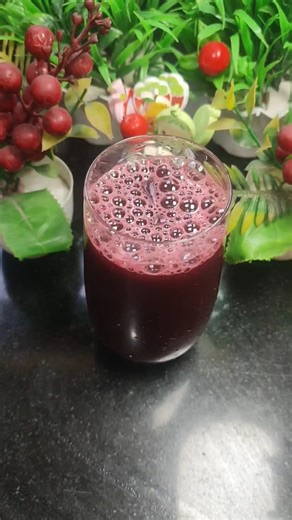 Fresh and healthy beet root juice/ Tomato juice /Anaar ka juice 🥤/carrot juice /@mysmallworld86