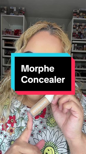 Morphe Wakeup Artist Under Eye Correcting Concealer shade golden 7W @Morphe Cosmetics Ready for NYE?? This makeup look is good for NYE or everyday love it!! @morphebrushes #morpheartistrycollective #morphebabe #morphemagic #everydaymakeup #nyemakeup