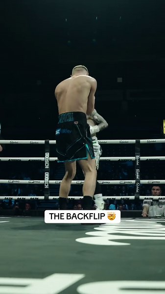Codie Smith with an insane celebration 🤯 #boxing #highlights #conlan
