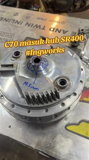 Honda C70 with SR400 Hub Modifications