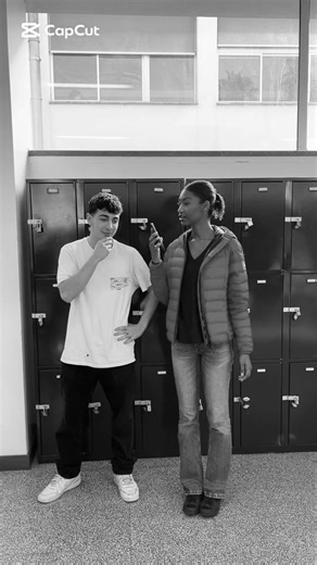 #CapCut #outfit #escola #angola🇦🇴 #portugal🇵🇹 #vaiprofycaramba