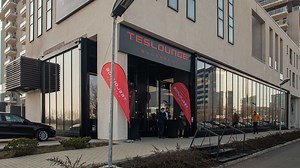 Teslounge Tesla Showroom In Romania Is Not Actually Owned By Tesla
