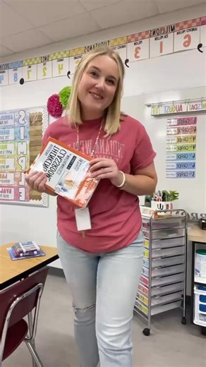 We are finally seeing an end to beginning of the year assessments and that means it’s time to start creating math thinkers - not mimickers! 🧠✨ We will spend the first few days with these non-curriculur thinking tasks to allow students to feel success in the math classroom!#mathteacher #mathintervention #buildingthinkingclassrooms #teachergram | The Wonderful Classroom of Oz