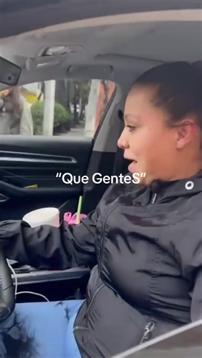 “Ay que gentes” Nunca entenderé por qué no piensan en la formación que dan a sus hijos. #ladyGentes