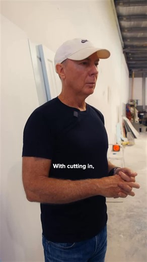 1.3K views · 62 reactions | This is why cutting in first makes all the difference. Students practised cutting in along the ceiling line before rolling, learning how this method keeps edges clean and avoids roller marks in the corners. It’s one of those small habits that separates a tidy job from a touch-up disaster. Learn the right way from the start. Click the link in bio to apply today. | Academique College RTO 32448 | Facebook