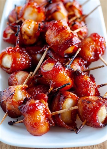 Bacon Wrapped Water Chestnuts #baconwrappedwaterchestnuts #baconwrapped #appetizerideas #appetizers | Foodlovinfamily