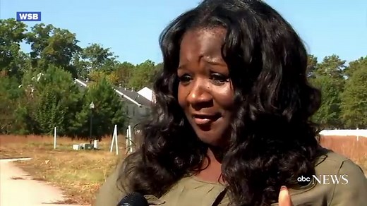 US Postal Carrier Filmed Dumping Bins of Mail Into a Ditch