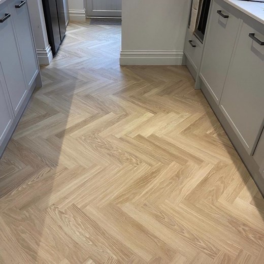 Another gorgeous Karndean LVT beautifully fitted for our customer by Kenny 👊❤️❤️ #Karndean #moduleo #amtico #lvtflooring #waterproofflooring #telford #shrewsbury #shropshire #shoplocal | Shropshire Oak, The Flooring Shop.