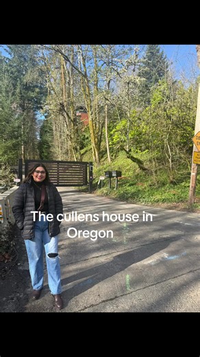 Visit to the Cullen House in Oregon