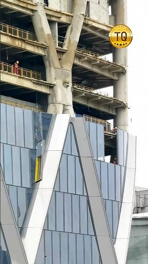 Construction and installation of glass curtain walls.#curtainwall #building #curtainwalling