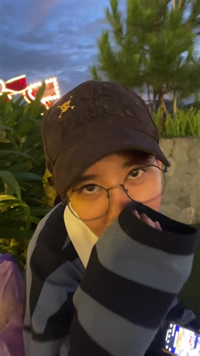 ahh ganun pala pag manonood ng sunset sa sky terraces @sev3rus 🫠 ps. no hate sa wiw couple🫂 sana all mwehehe #wlw #wlwcouple