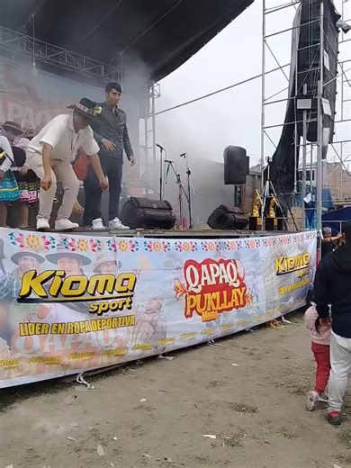Falla en Instalación de Equipo Sonido Carnaval de Ayacucho