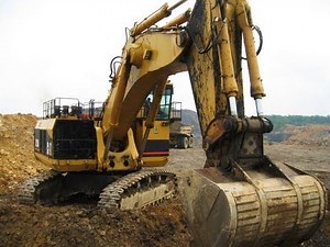 Caterpillar 5230 Loading Clay