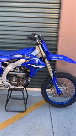 First startup with a fresh mod motor. Tight tolerances, zero compromises. Let’s go. #supercross #motocross #yz250f | XPR Motorsports