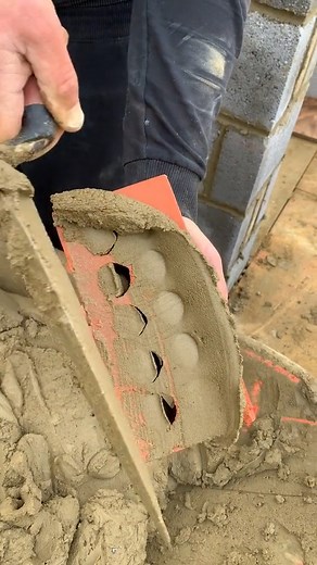 100K views · 316 reactions | 257.How To Lay Bricks tricks For Beginners Using a line cutting隣隣隣隣#brickhouse #bricks | Bricklayer | Facebook