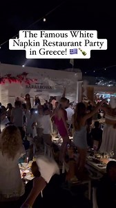 This Greek restaurant party was so much fun, you have to go on your next trip to Paros, Greece #parosgreece #parosisland #barbarossa #barbarossaparos | snackeatingsnackss