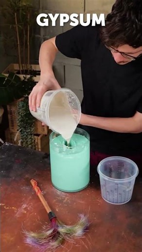 ✨ Crafty Clean-Up: Transform Trash into a Trendy Dust Brush! ♻️🧹