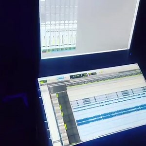 354K views · 1.2K shares | KMN × OTR ☝ Mele7 vorbestellen: https://KMN-Gang.lnk.to/ZunaMele7 | Zuna | Facebook