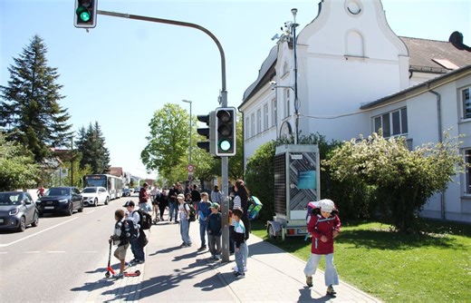Intelligente Ampeln in Ingolstadt: THI setzt Projekt an der Grundschule Ringsee um