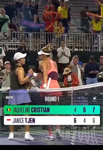 Highlights! Janice Tjen memberikan perlawanan luar biasa dan memaksa laga sampai set penentuan sebelum kalah tipis dari Jaqueline Cristian 4-6 • 6-4 • 7-6 di Indian Wells Open. Keep going, Janice. 🇮🇩🎾 Source : Youtube WTA #tennis #tennisplayer #janicetjen #tennisindonesia #tennismatch