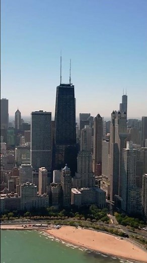 This Chicago Beach View Is Next Level 🌅🏖️