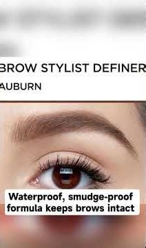 Looking for a precise and natural-looking eyebrow penci