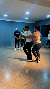 78K views · 1K reactions | Bailemos? #bachata #baile | Grandanza | Facebook