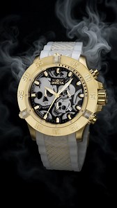 Dive into bold style with the Subaqua 37328 — where big presence and standout design converge. 🌊💥 🕒 50 mm case, making a statement on the wrist. 🔧 Japan quartz movement (Caliber VD53) for dependable precision. 🌊 200 m water resistance, ready for swim, snorkel and style. 🎨 Gold/white/gunmetal tones, silicone & steel band (28 mm width), bold, refined and ready for impact. Own the moment. Wear the power. Make the wrist count. ⏱️🔥 #InvictaSubaqua #InvictaWatch #BoldWrist #DiveWatch | Invicta