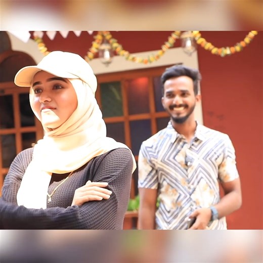 1.3M views · 82K reactions | Very Possessive Girlfriend, Gussa mat Dilao #oyeitsuncut #uncut #pickuplines #prank #Ft #love #drama #epic #Facebook #Funny #Flirt #Aj #travel #Oyeitsprank #Prank #Comedy #Happytimes #Fun #Romantic | Oye It's Prank | Facebook