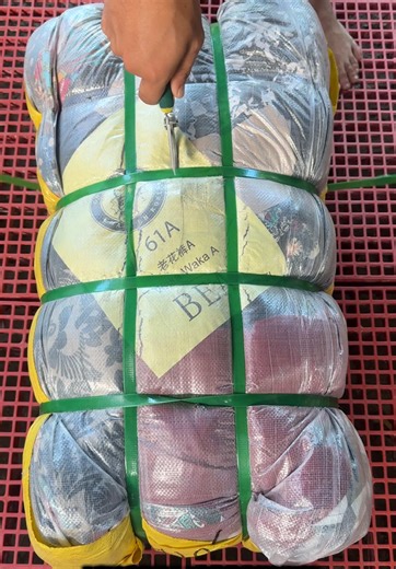 BEA 61A WAKA WAKA: Dance Tutorial and Lyrics